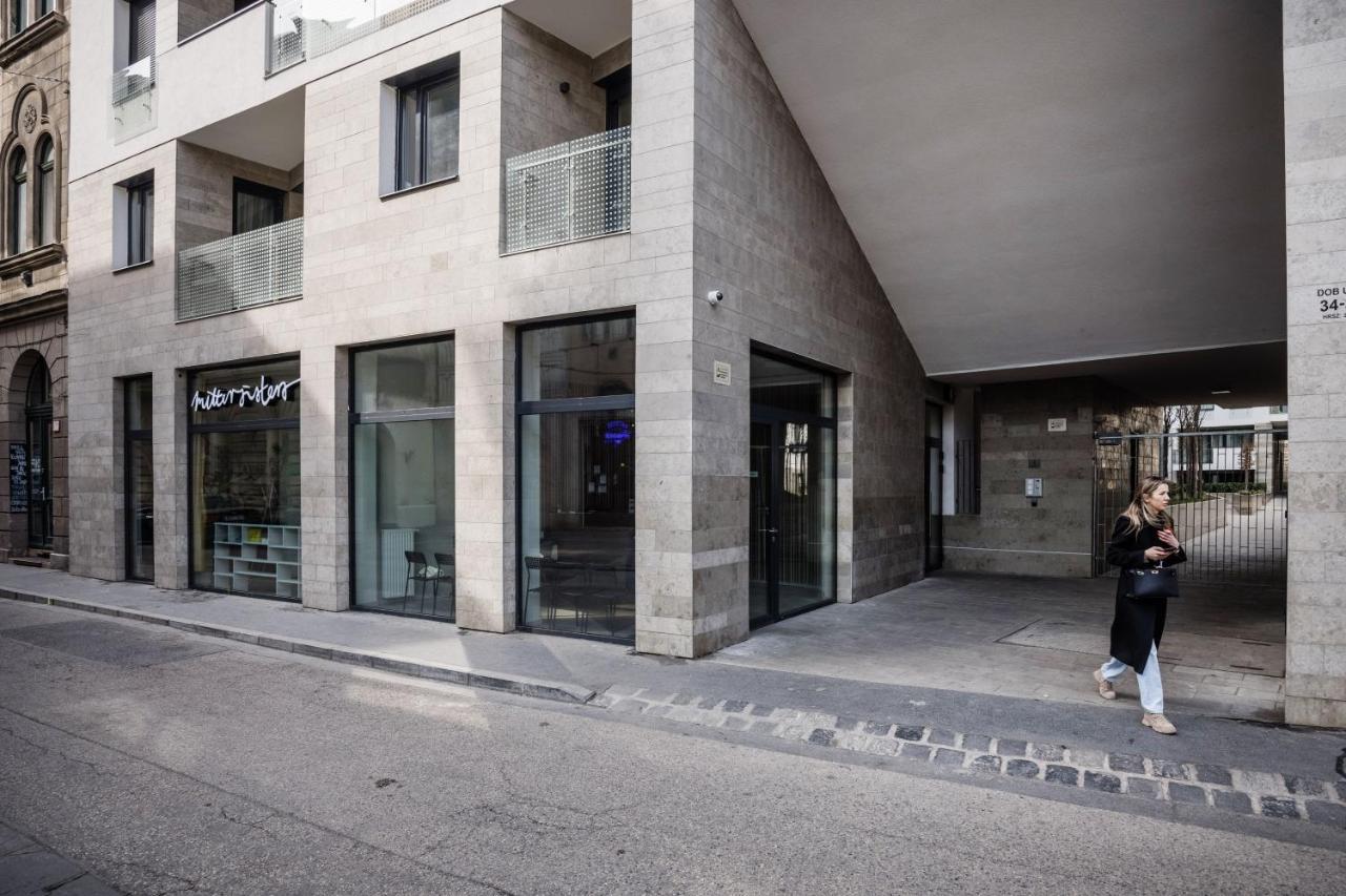 Stylish And Cozy Studio In The Heart Of The City Leilighet Budapest Eksteriør bilde